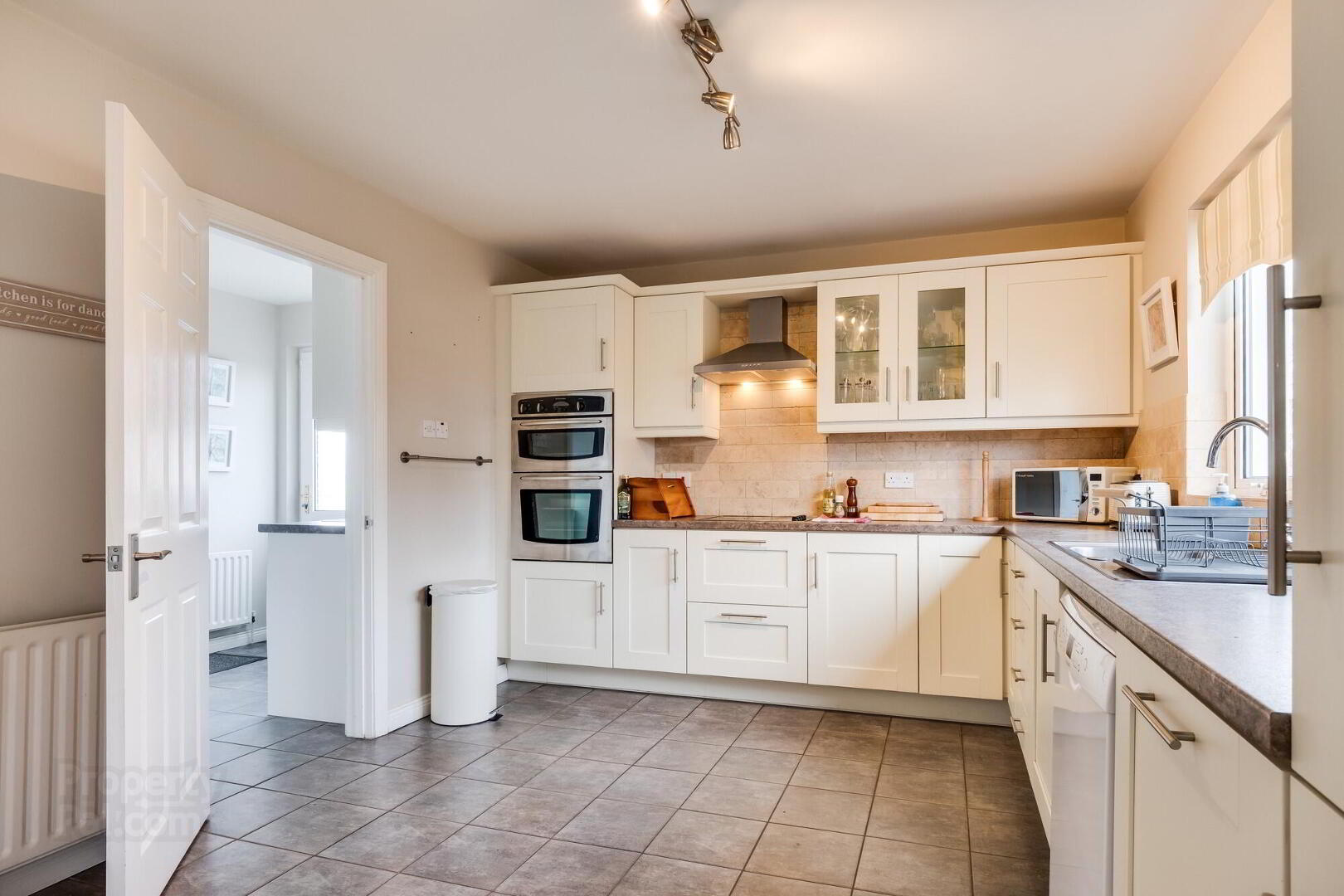 8 Killyvilly Court 10 of 21