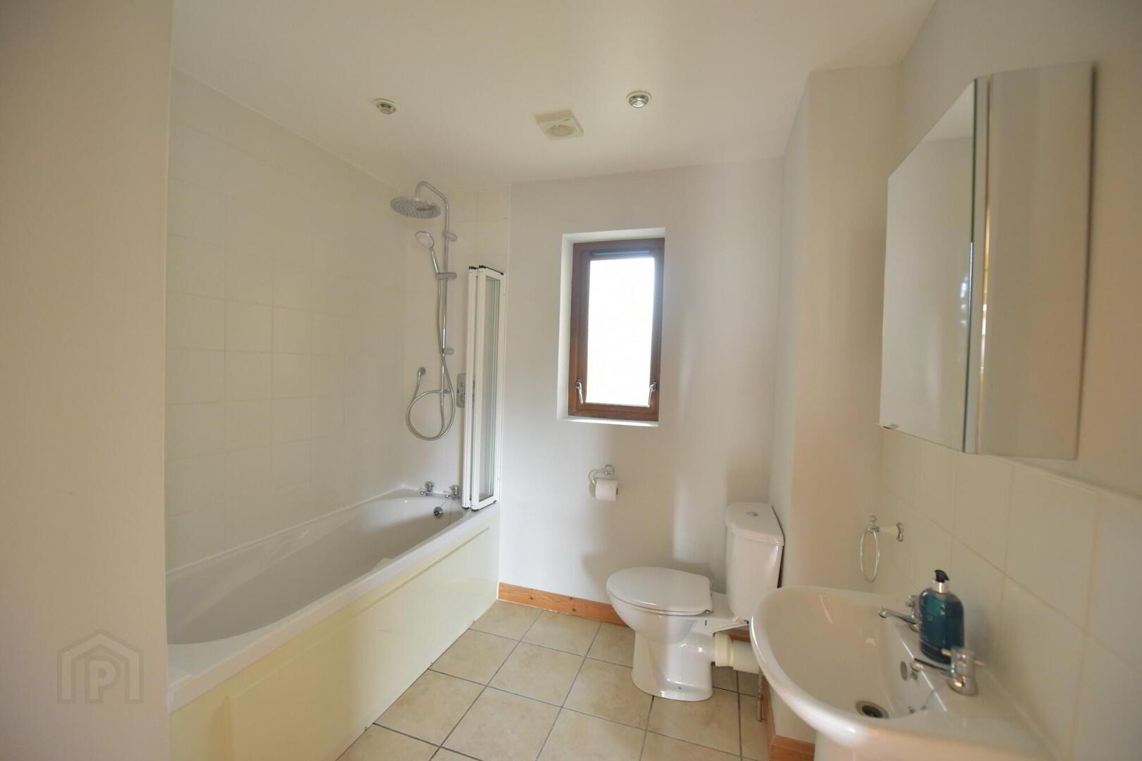 12 Shaftesbury Drive 7 of 9
