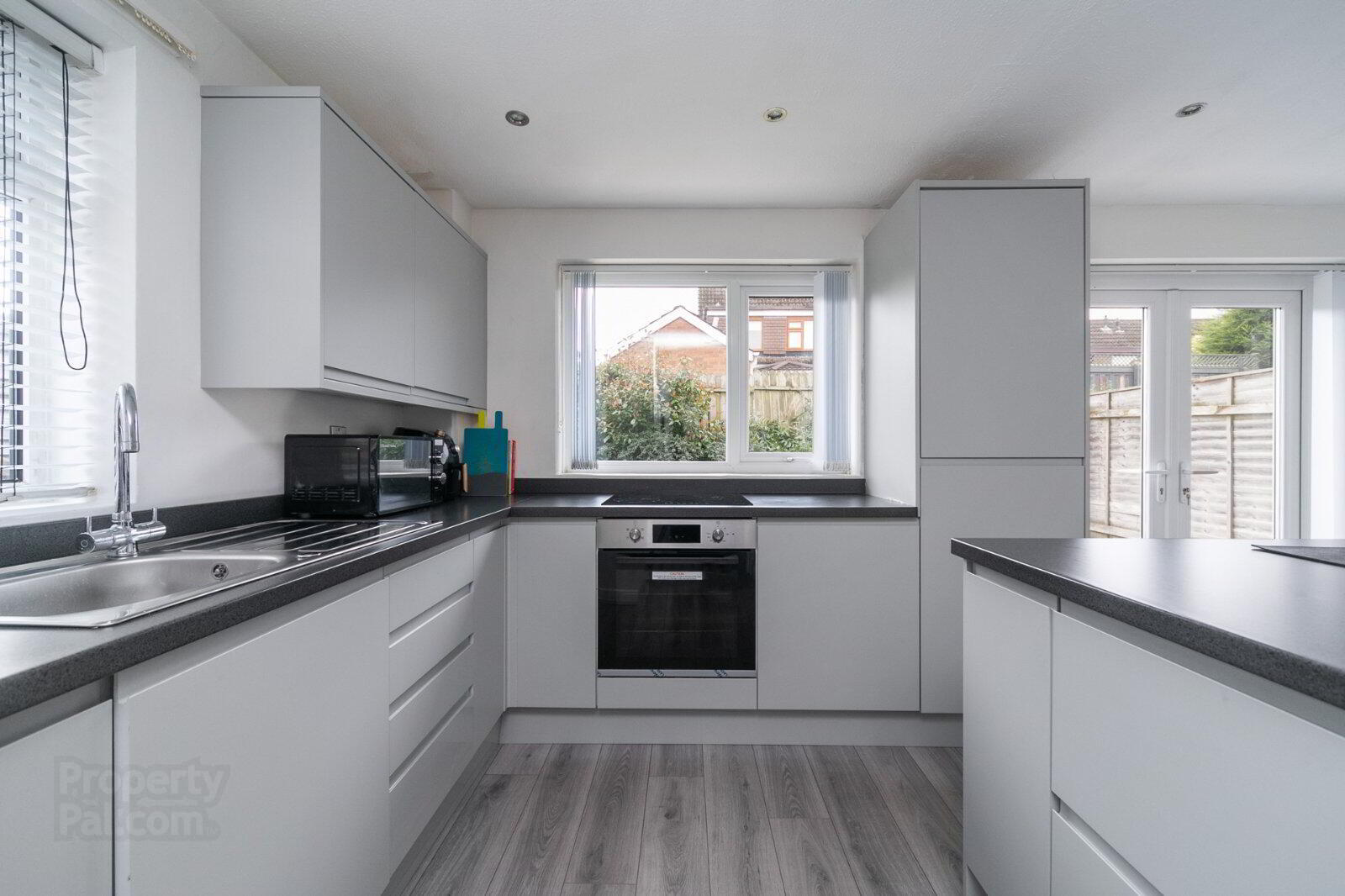 60 Orchardville Gardens 7 of 15