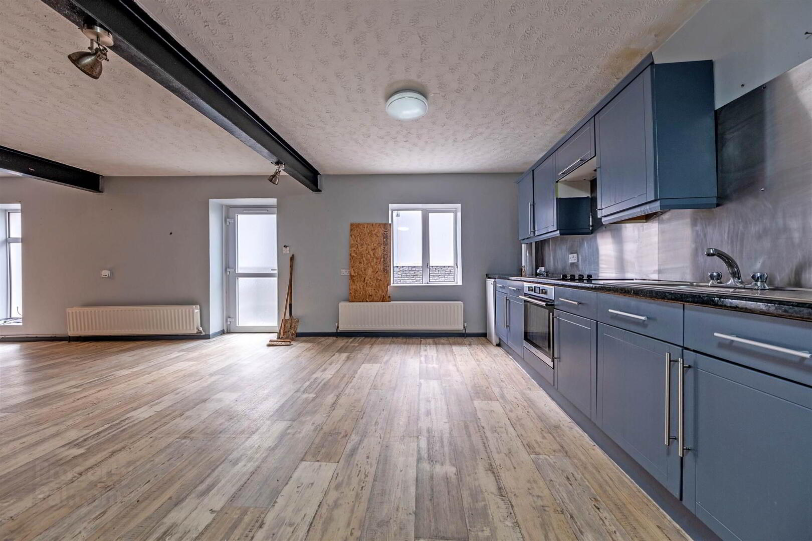 25a Mark Street Lane 4 of 15