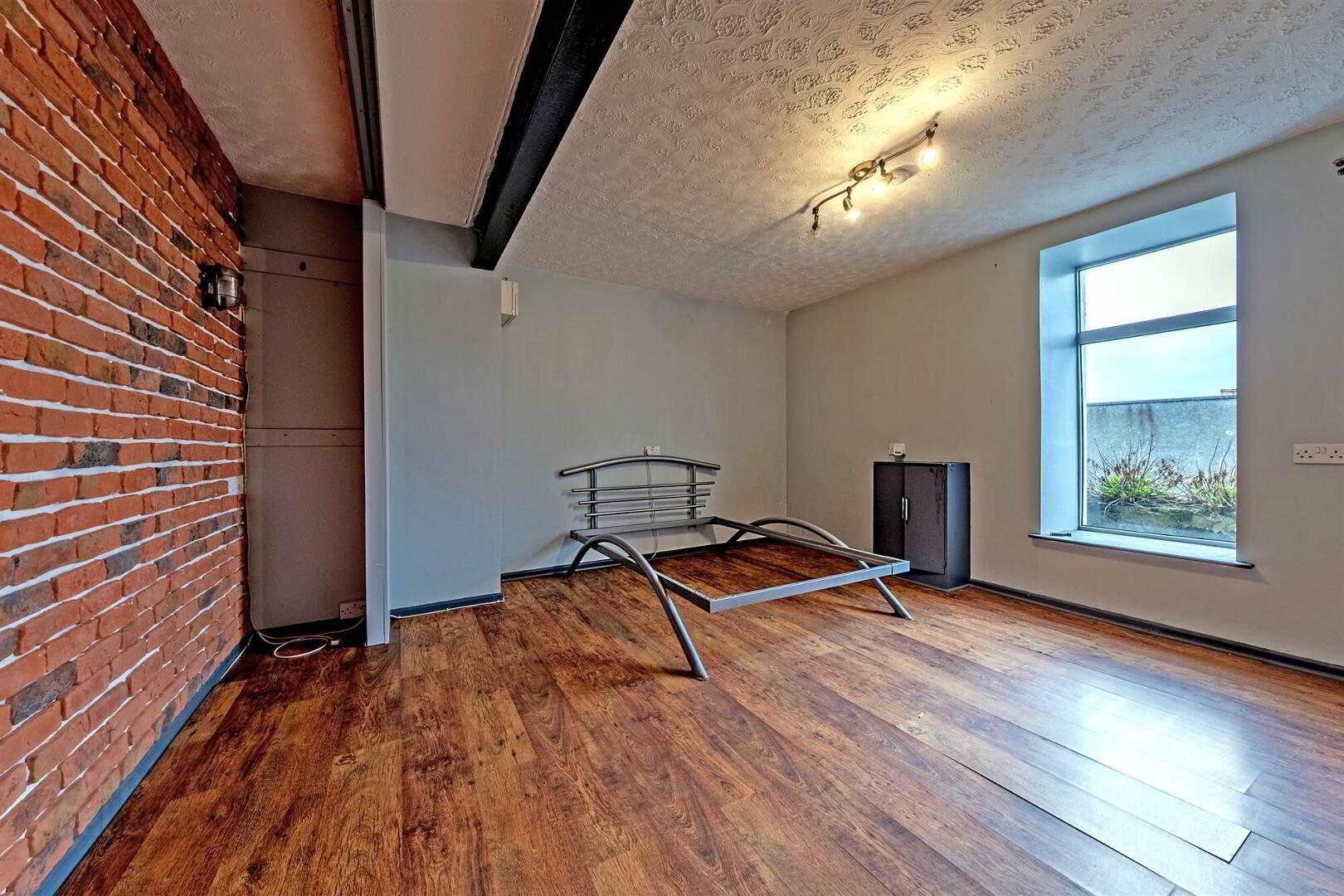 25a Mark Street Lane 7 of 15