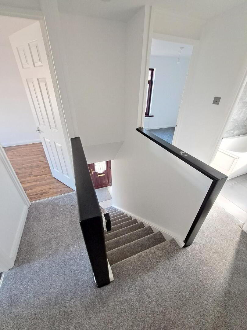 48 Ross Road 16 of 23