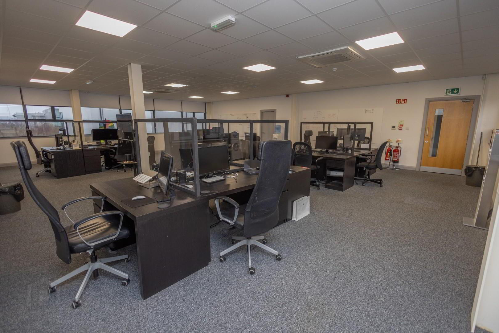 Modern Office Investment, 15 Pilots View 11 of 12