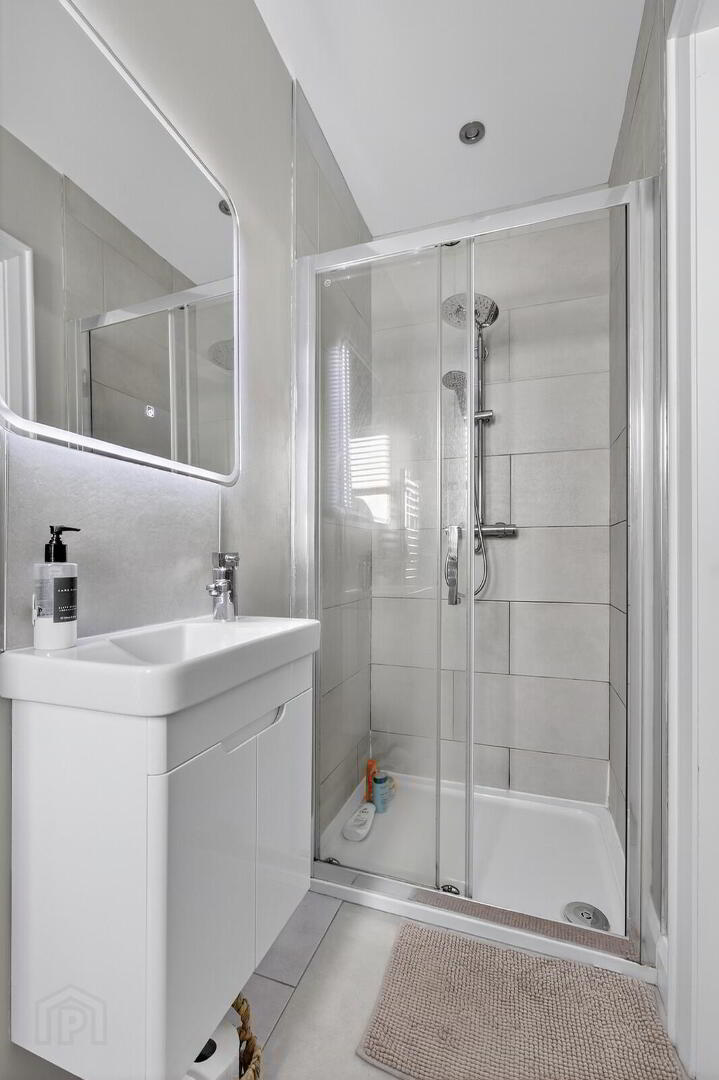 21 Cranagh View Road 22 of 34