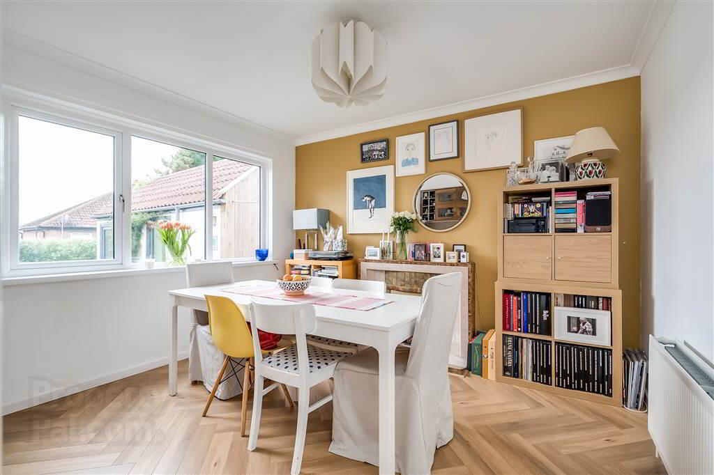 48 Sharman Road 11 of 32