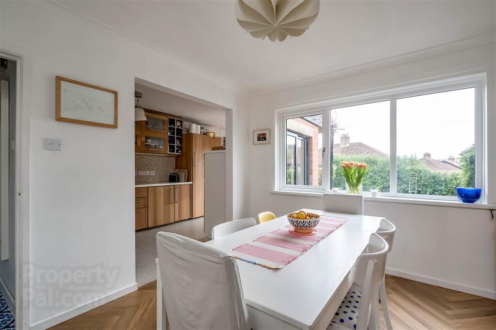 48 Sharman Road 14 of 32