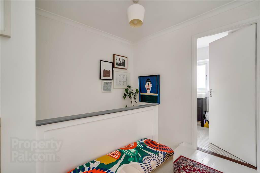 48 Sharman Road 18 of 32