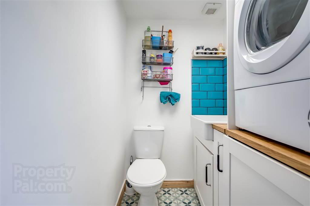 48 Sharman Road 16 of 32