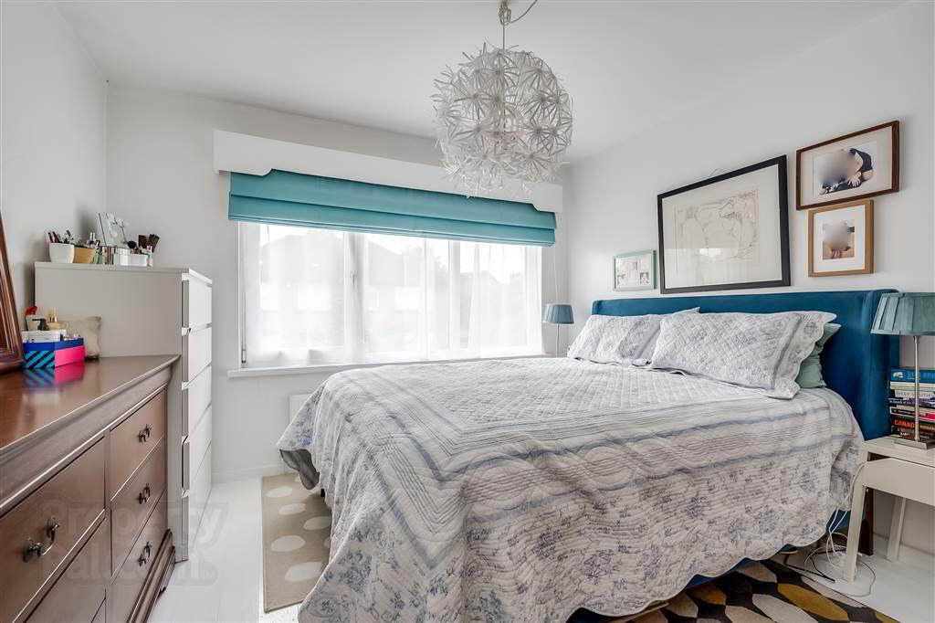 48 Sharman Road 19 of 32