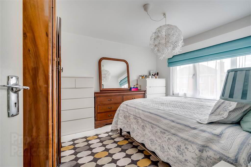 48 Sharman Road 20 of 32