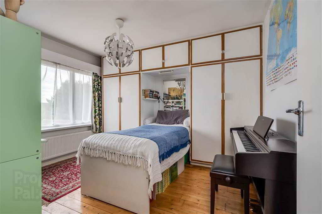 48 Sharman Road 21 of 32