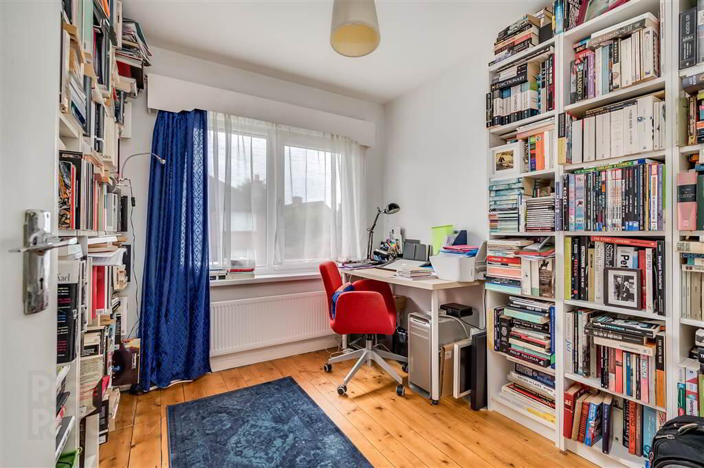 48 Sharman Road 23 of 32