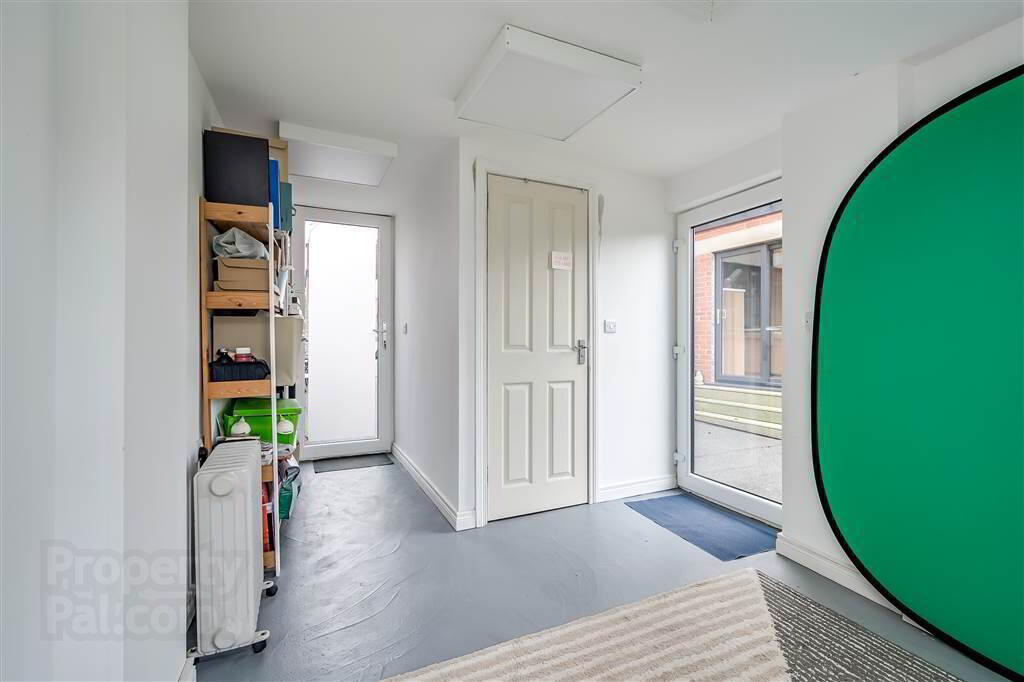 48 Sharman Road 26 of 32
