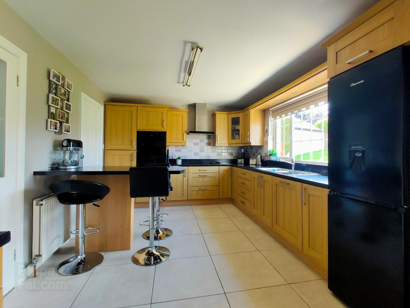 16 Glebe Crescent 7 of 24