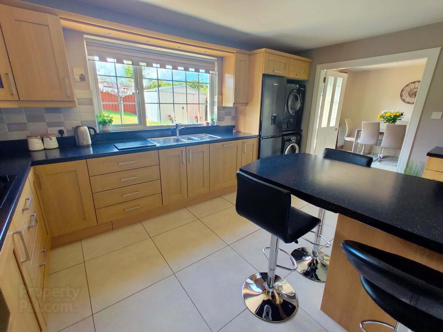 16 Glebe Crescent 9 of 24