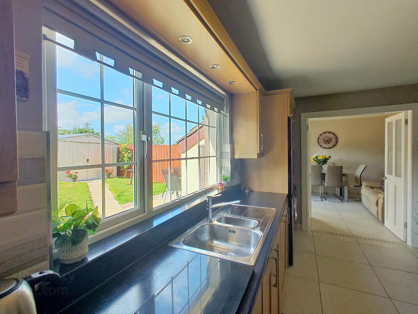 16 Glebe Crescent 10 of 24