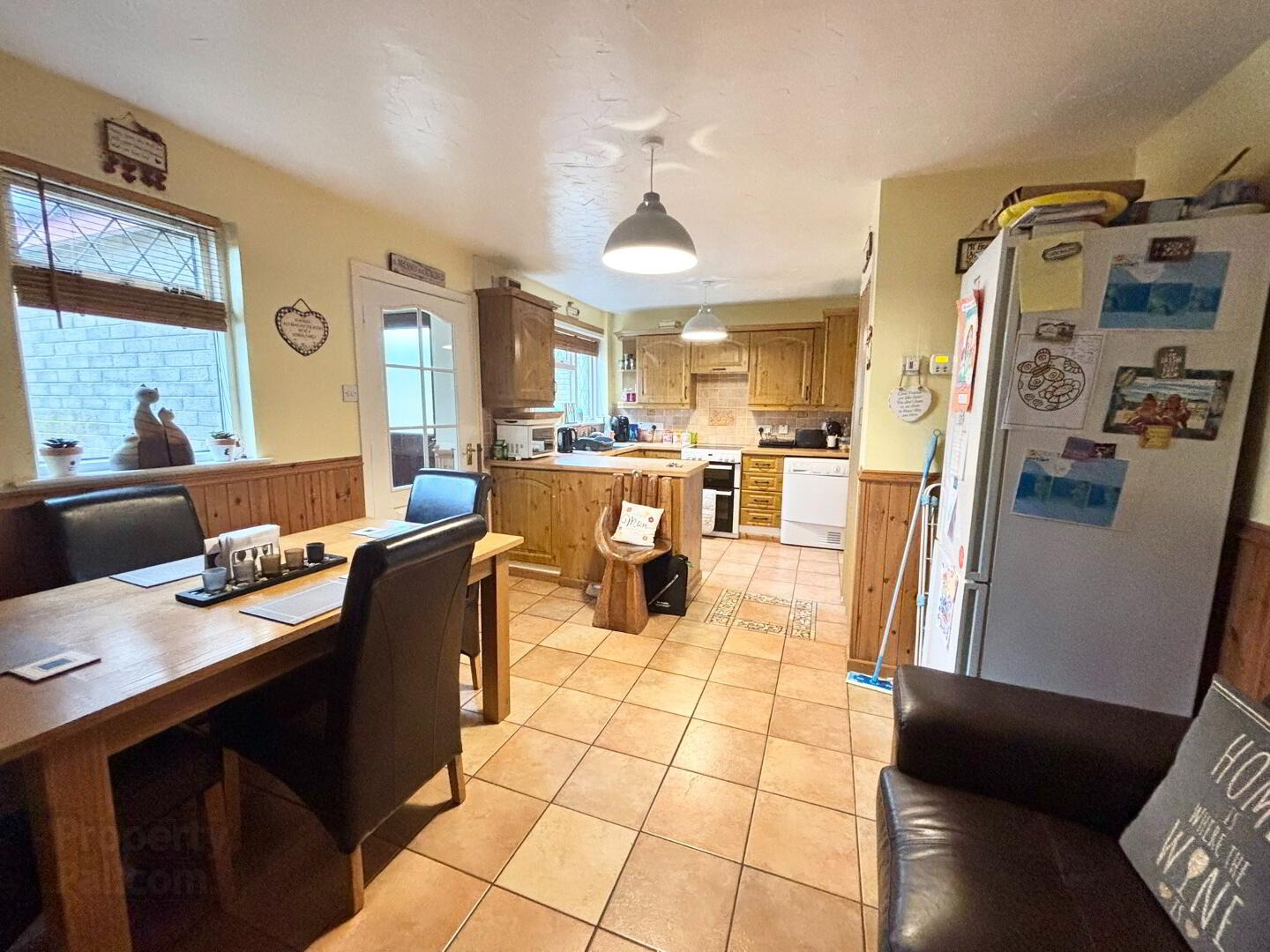 103 Dunvale 7 of 23