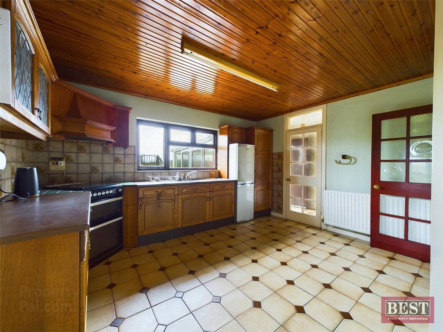2 Crossan Road 7 of 18