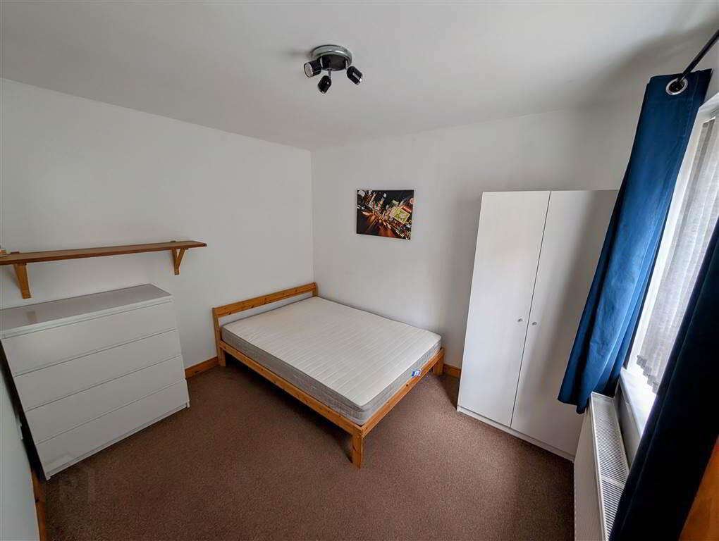 269 Ravenhill Avenue 10 of 21