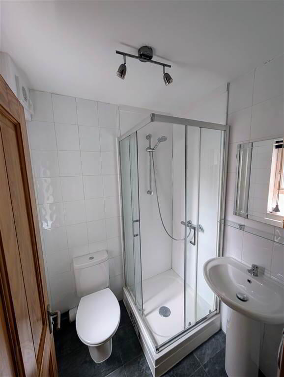 269 Ravenhill Avenue 12 of 21