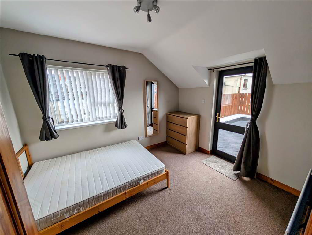 269 Ravenhill Avenue 17 of 21