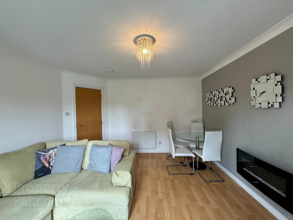 60 Balbirnie Place 3 of 11