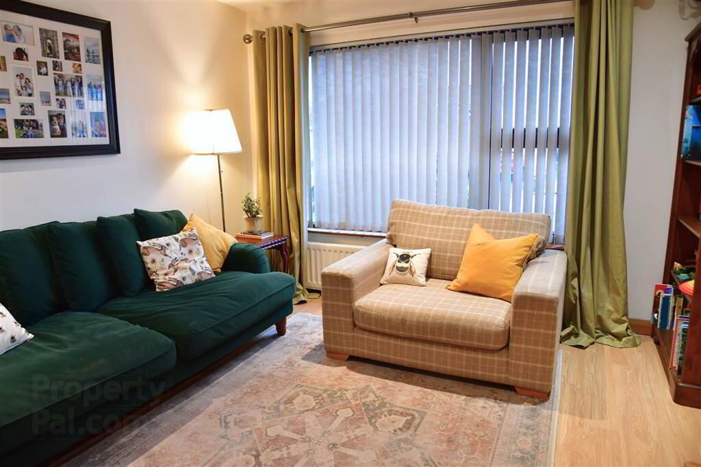 50 Glenhugh Park 10 of 38