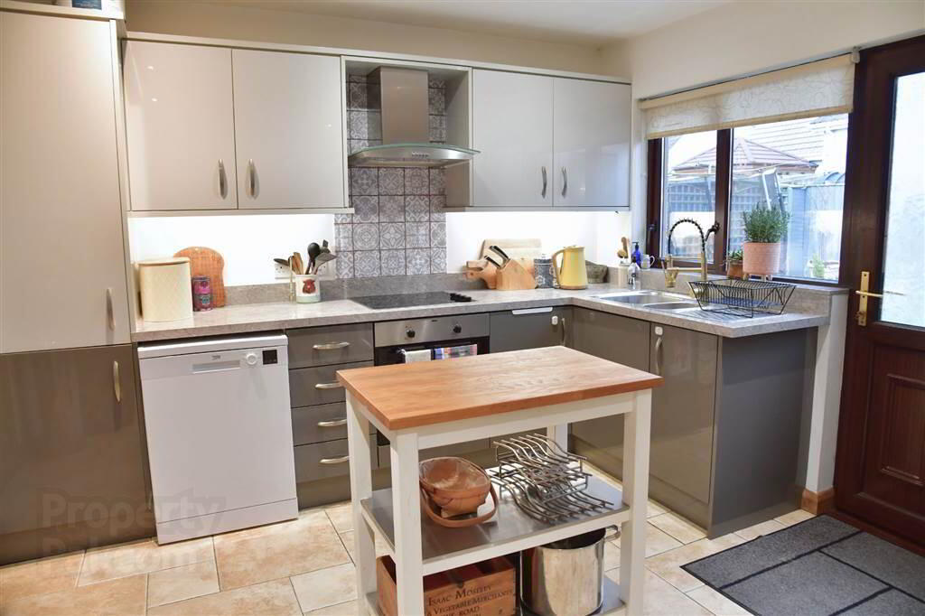 50 Glenhugh Park 12 of 38