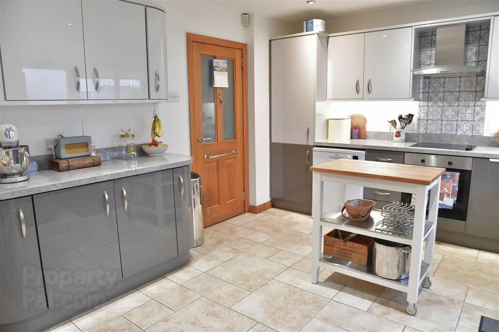 50 Glenhugh Park 14 of 38