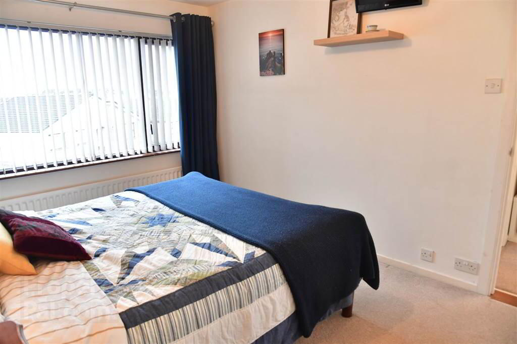 50 Glenhugh Park 24 of 38