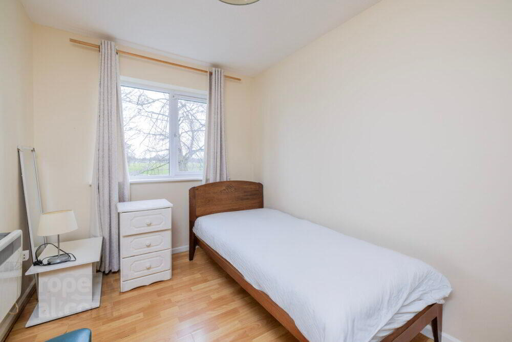 Apt 8 The Mills, Edenmore Park 15 of 19
