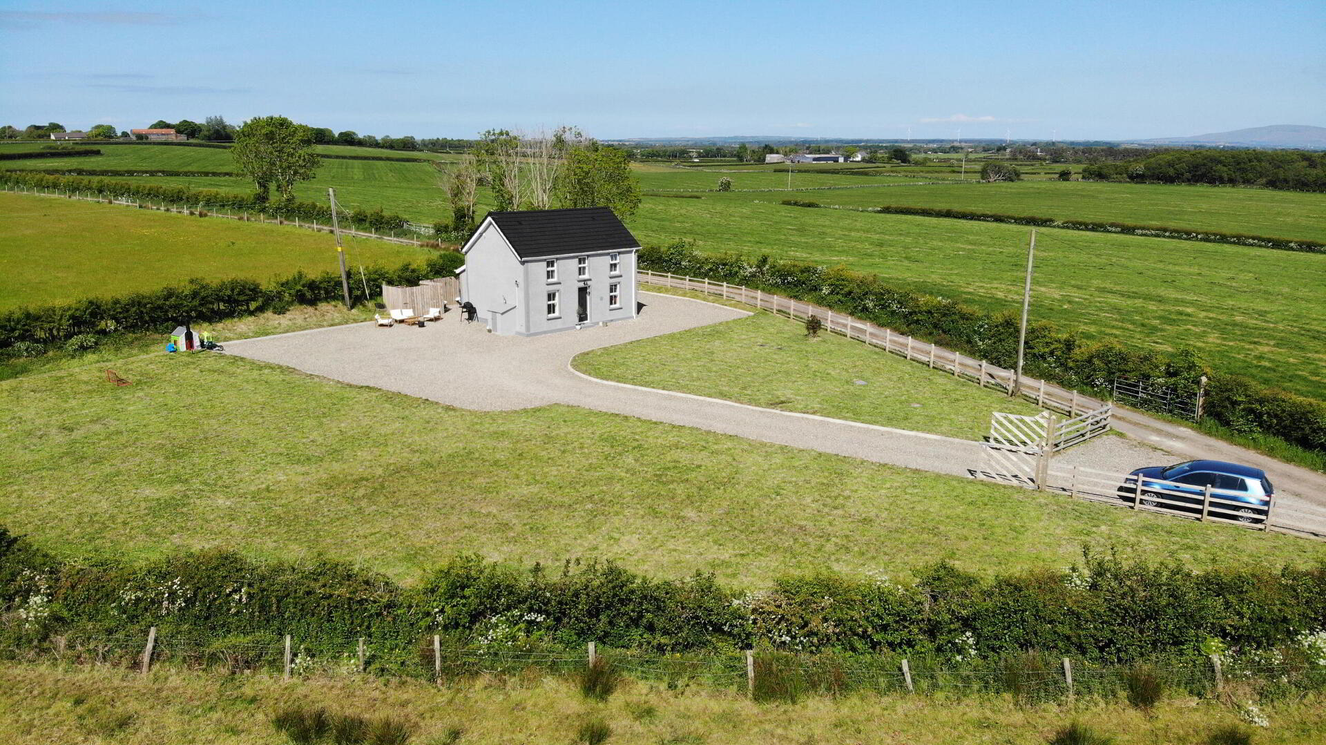 20 Liswatty Road 1 of 27