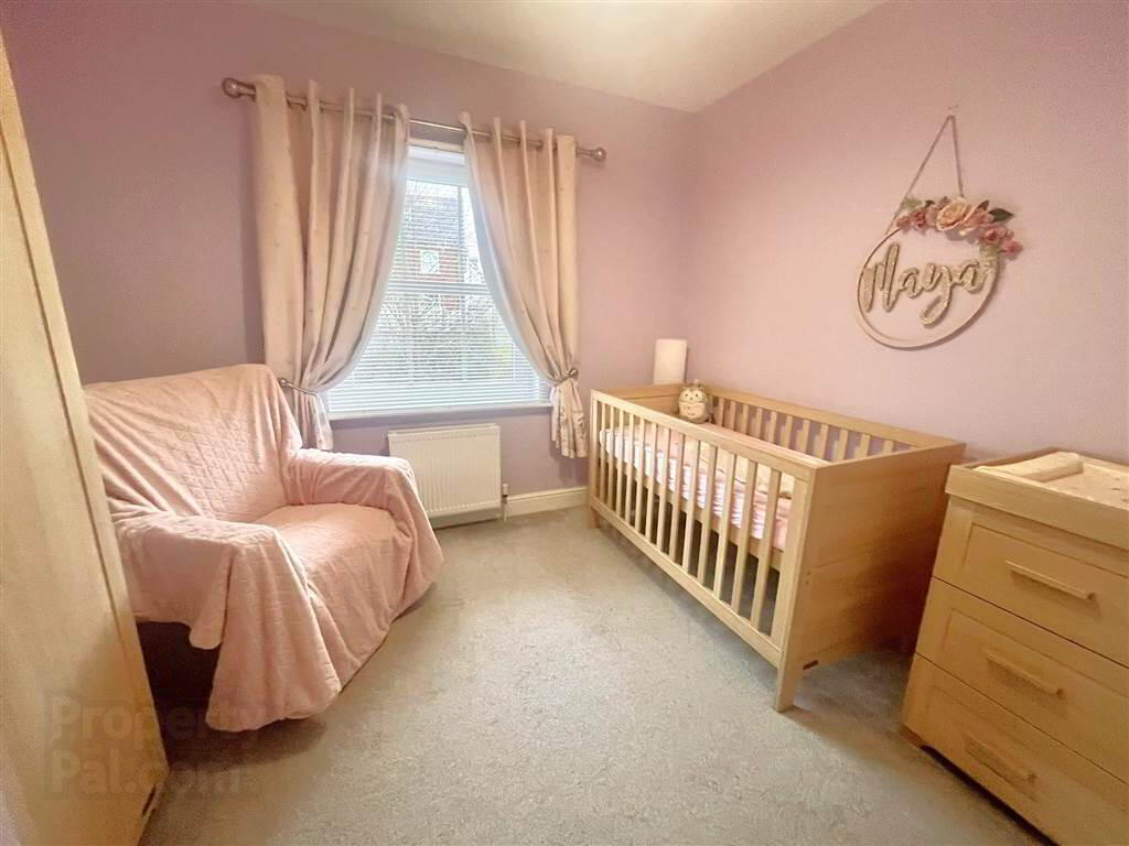 10 Lady Wallace Gate 19 of 26