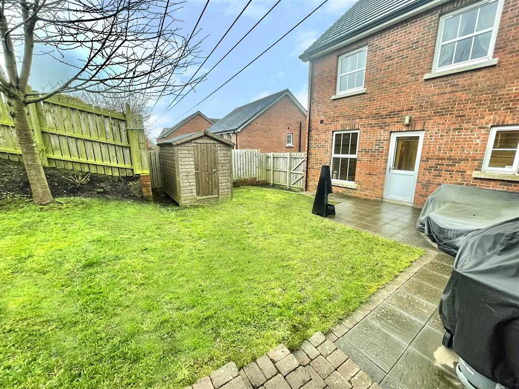 10 Lady Wallace Gate 26 of 26