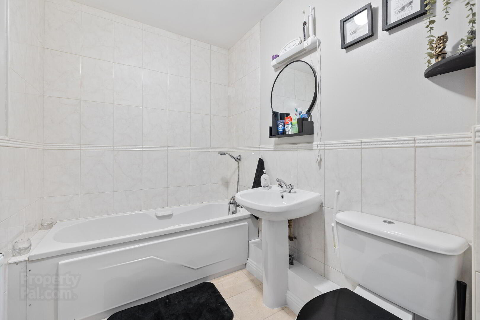 Apartment 7 The Court Newtown Manor 16 of 21