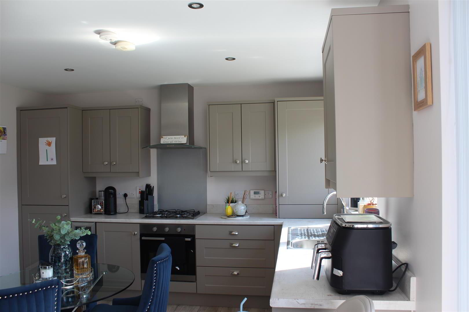 17 Rocklyn Crescent 12 of 31
