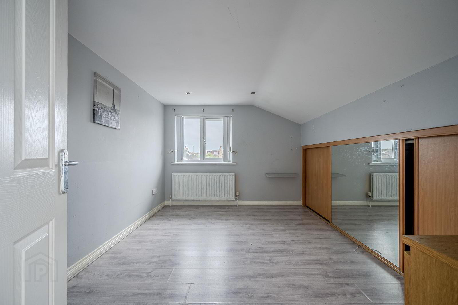 32 Navar Drive 18 of 21