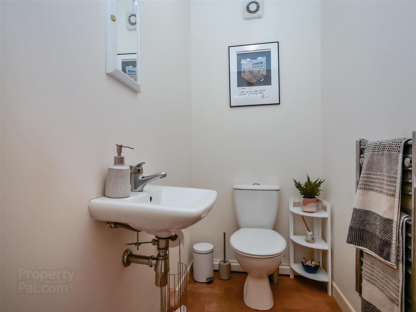 46 Royal Lodge Avenue 9 of 22