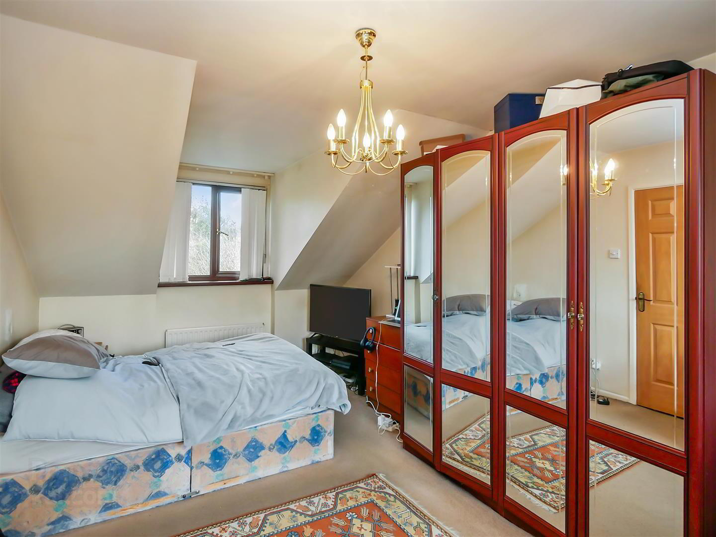 46 Royal Lodge Avenue 13 of 22