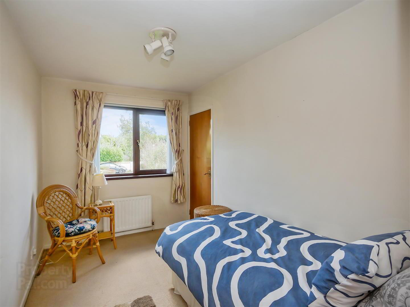 46 Royal Lodge Avenue 15 of 22