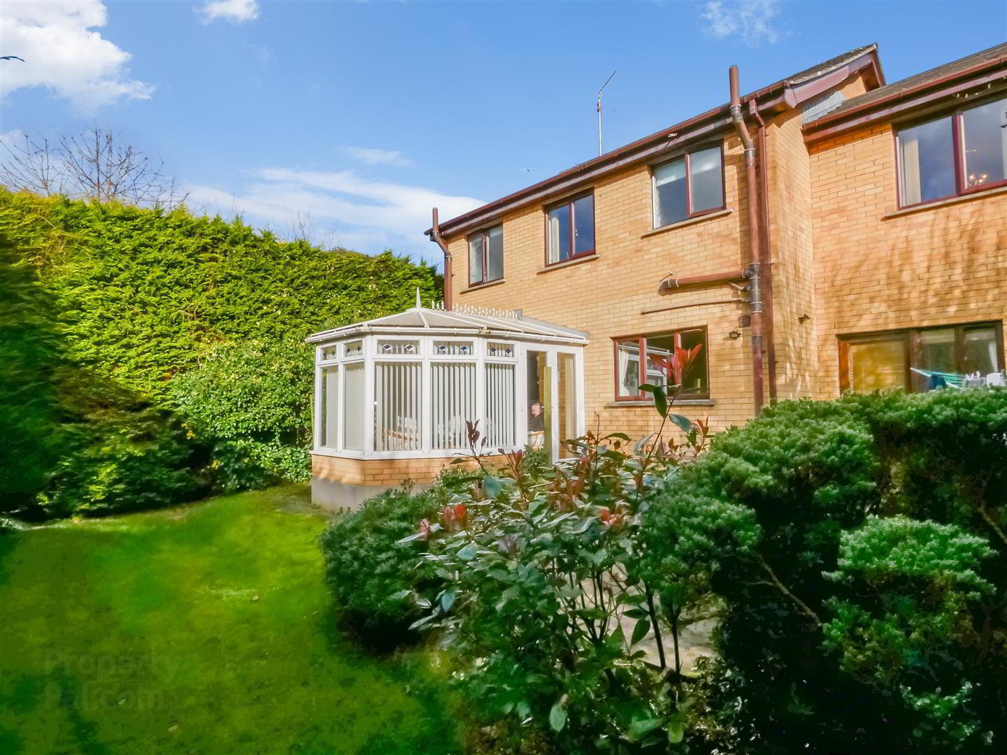 46 Royal Lodge Avenue 21 of 22