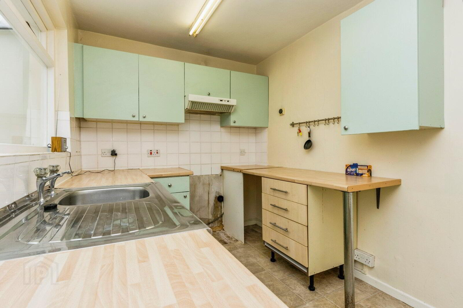 28 Ava Street 4 of 13