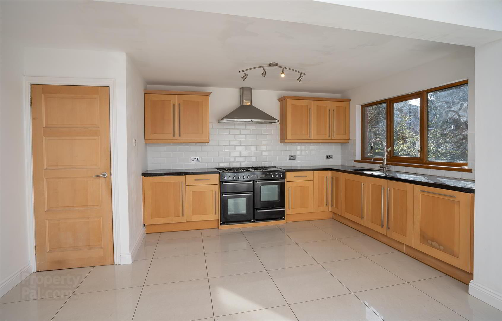6c Old Quay Court 11 of 42