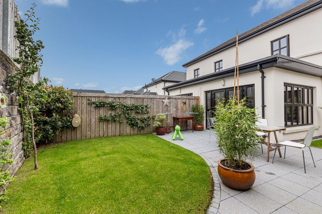 2 Pantridge Lane 36 of 44