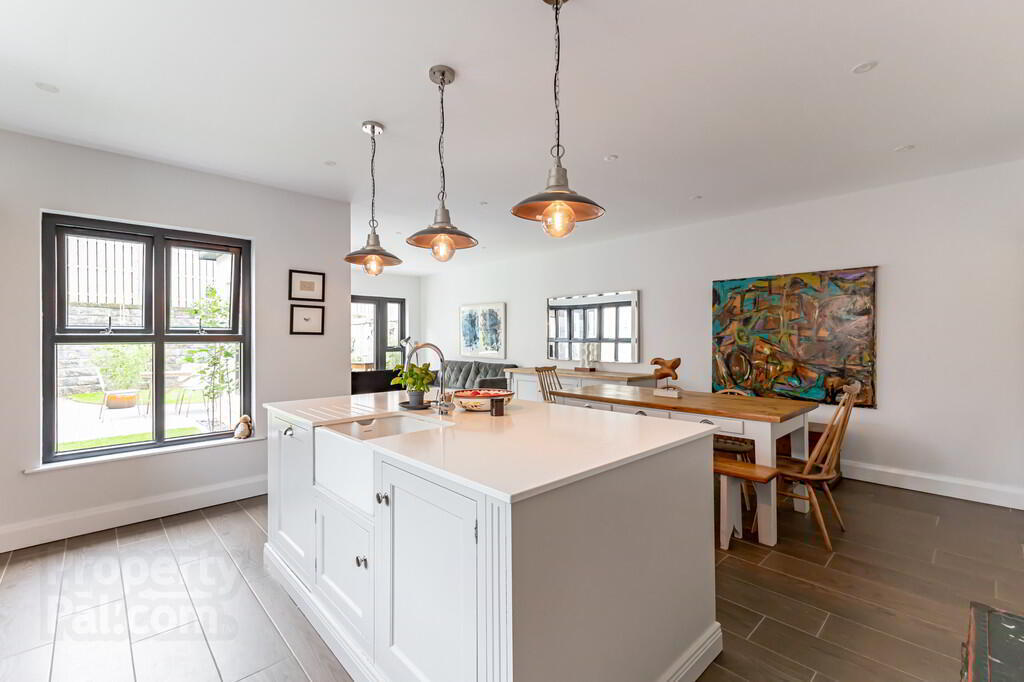 2 Pantridge Lane 13 of 44