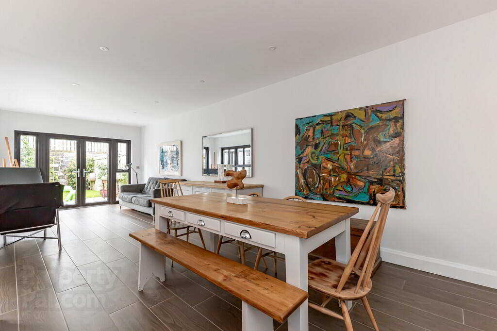 2 Pantridge Lane 17 of 44