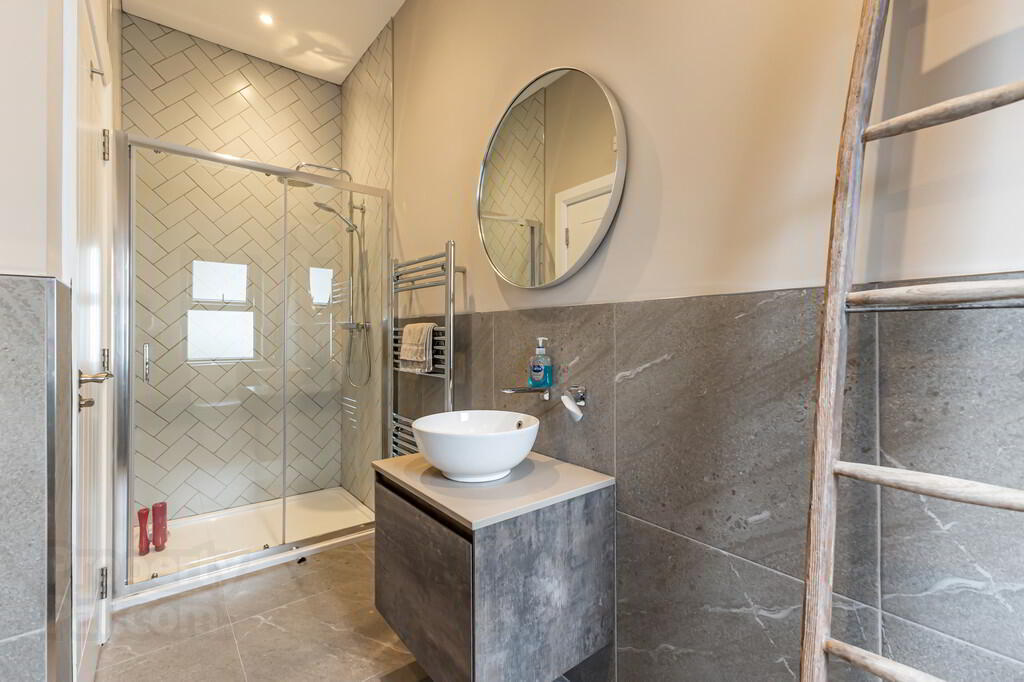 2 Pantridge Lane 33 of 44