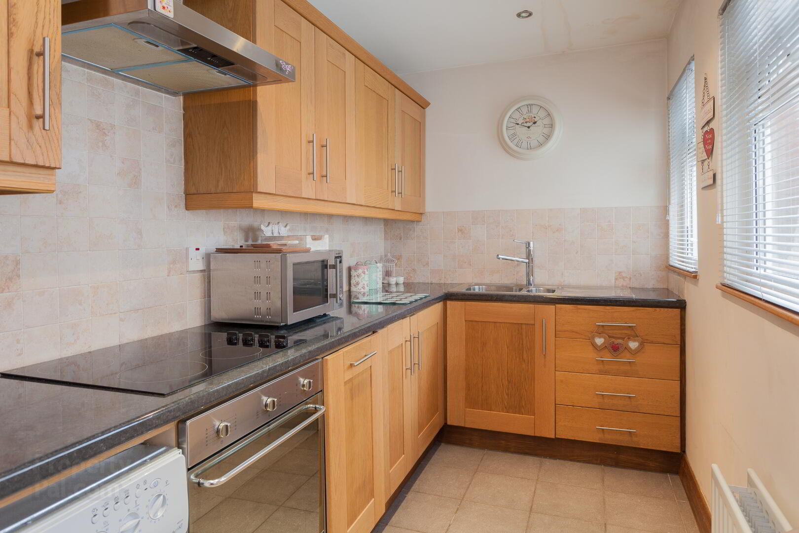 38 Meadowbank Place 6 of 12
