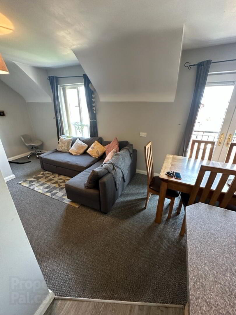 11 Maldon Court 3 of 10