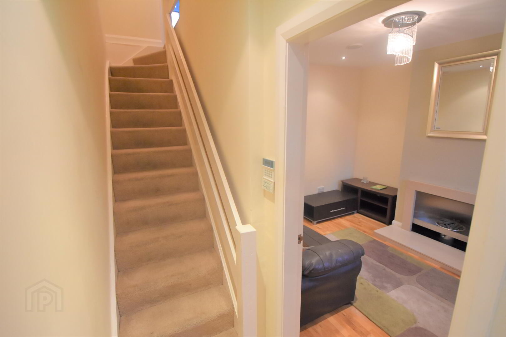 88 Olympia Drive 3 of 12